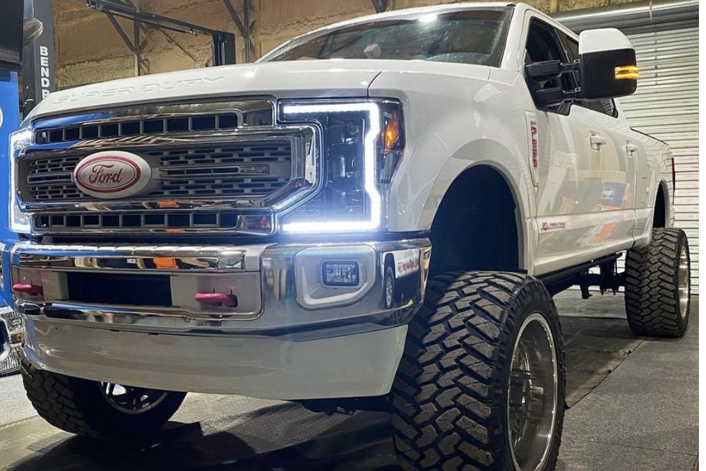The Best LED Headlights for Trucks and SUVs
