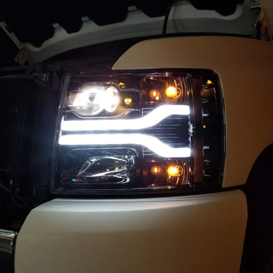 Chevrolet Silverado 07-14 (2nd Gen 3500 Dually) Projector Headlights OLED Halos DRL - Smoked or Clear Lens