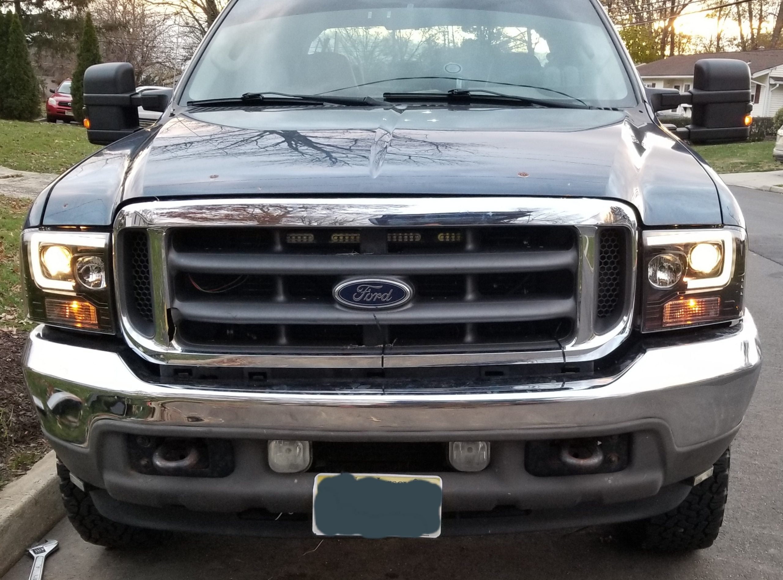Ford Super Duty 05/07 Projector Headlights OLED Halos DRL Smoked