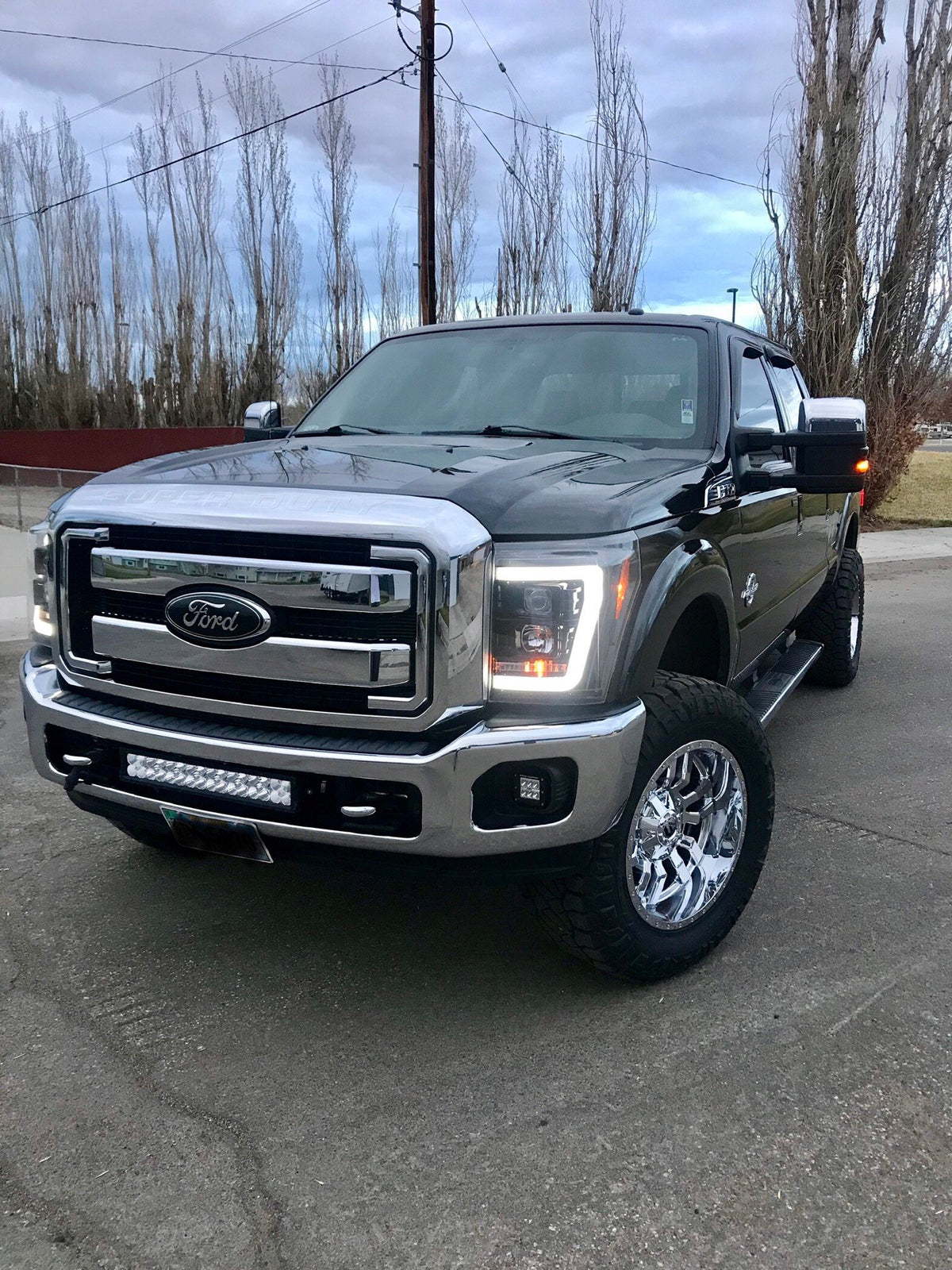Ford Super Duty F250/350/450/550 11-16 Projector Headlights OLED Halos &amp; DRL Smoked/Black front