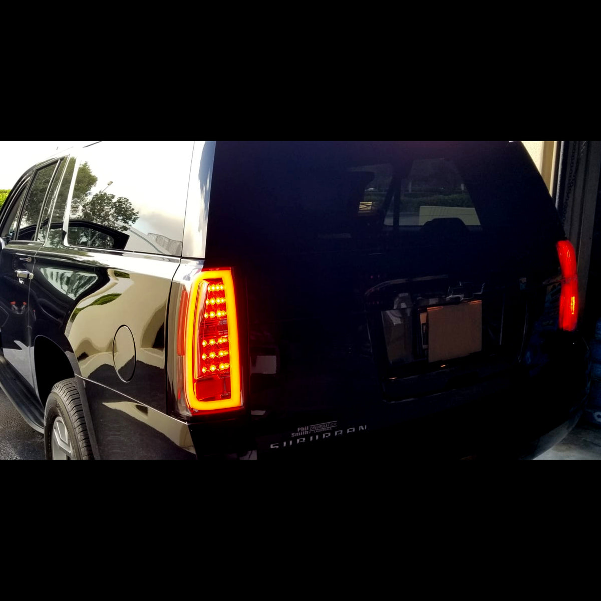 Chevy Tahoe &amp; Suburban 15-19 OLED Bar-Style LED TAIL LIGHTS - Clear Lens