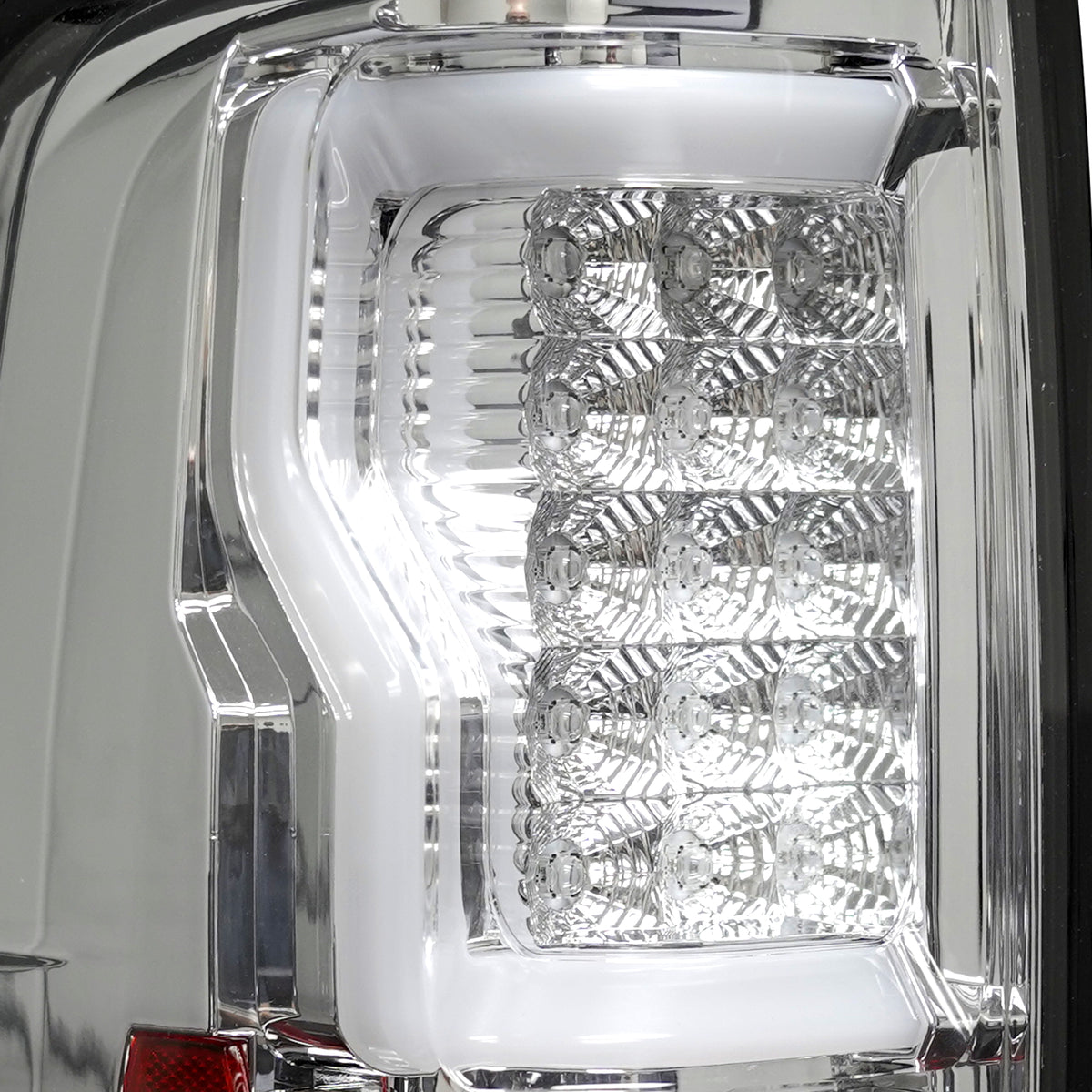 Ford F150 04-08 Tail Lights OLED in Clear