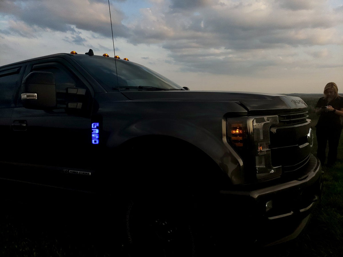 Ford F250 17-19 Illuminated Emblems Black Chrome in Blue 3