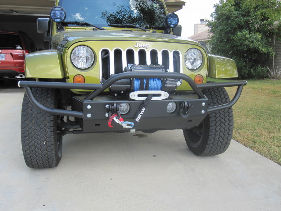 10,500 LB Pro Performance Series Winch in Black
